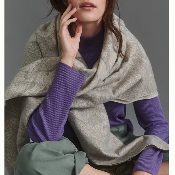 Anthropologie Accessories - New Anthropologie Camo Blanket Scarf